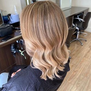 Blonde-Balayage-at-Peter-Gotthard-Hair-Salon-Harrogate